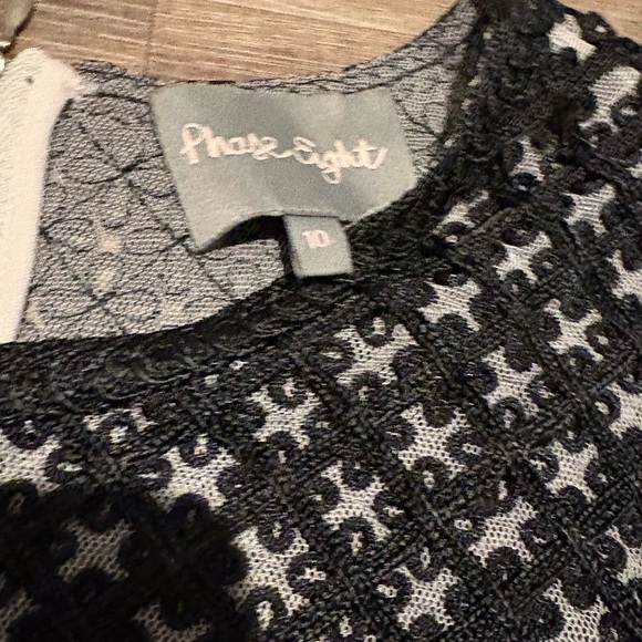 Phase Eight Elegant Black and White Dress size 8 - Picture 3 of 3